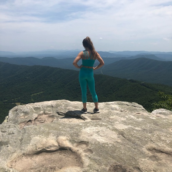 Meet your Posher, Brooke - Picture 1 of 1